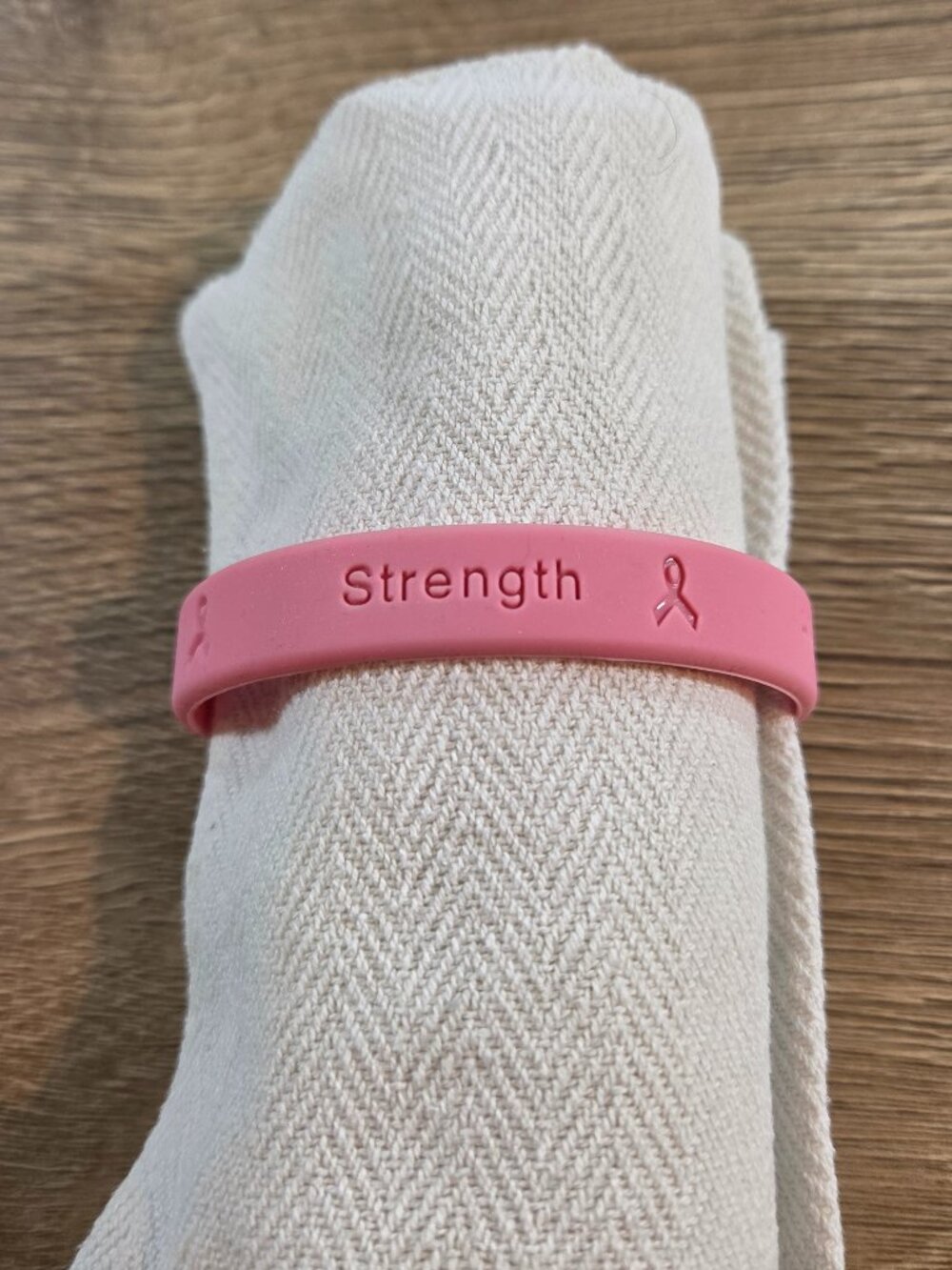 Breast Cancer‎ Support Pink Rubber Bracelet Strength Hope Courage Triumph Ribbon